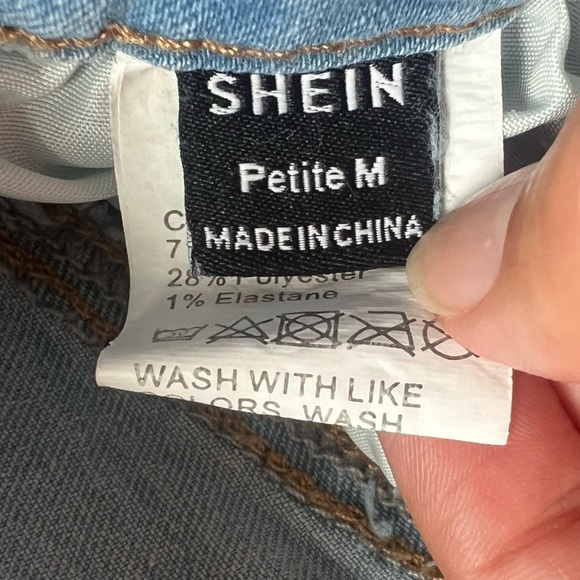 Shein high waisted ripped flared jeans in light wash blue. Size petite M/6 - Picture 10 of 13